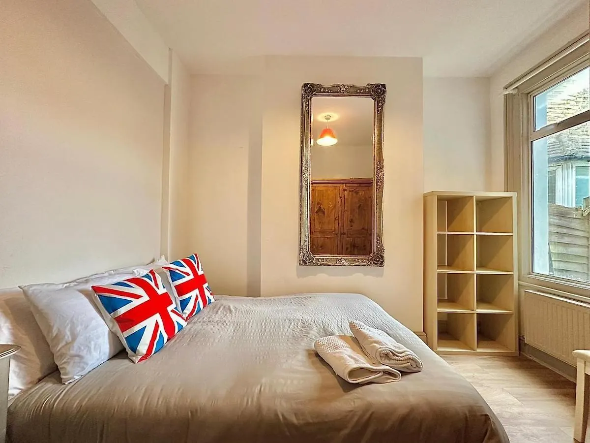 Large House In Central 105 London United Kingdom